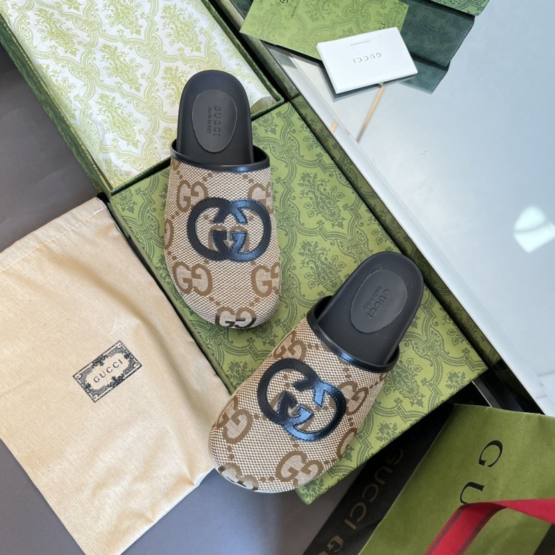 G*u*i slippers
